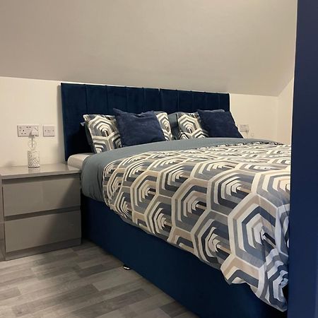 Lochside Loft - Self Catering Apartment For 2 In A Great Location For Inverness Airport And Both Cabot Highlands & Nairn Golf Courses Exterior photo
